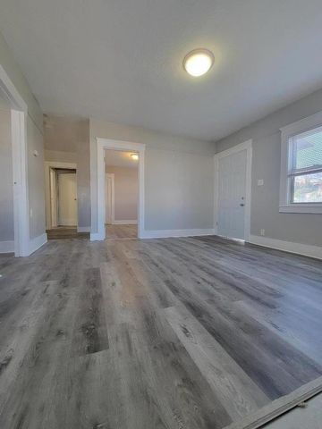 1900-1904 21st Avenue, Oakland, CA 94606