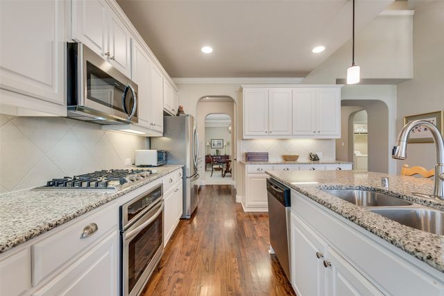 781 Bosley Drive, Fate, TX 75087