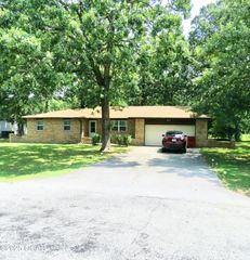6682 Geneva Drive, Joplin, MO 64801