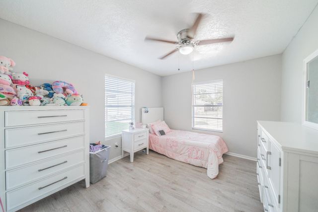 1413 Comal Avenue, Pasadena, TX 77506