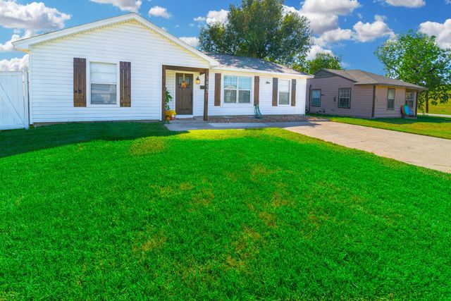 1413 Comal Avenue, Pasadena, TX 77506