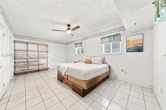 5525 SW 112th Ave, Miami, FL 33165