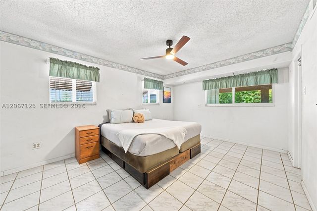 5525 SW 112th Ave, Miami, FL 33165