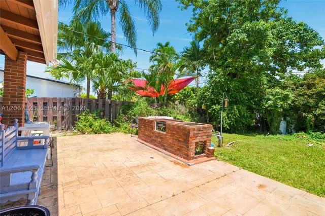 5525 SW 112th Ave, Miami, FL 33165