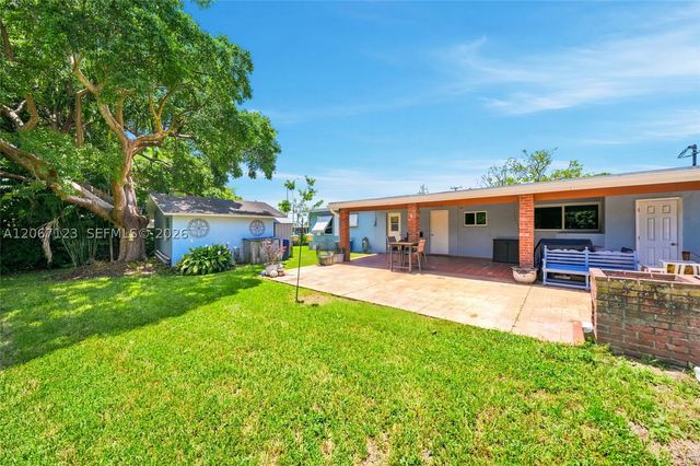 5525 SW 112th Ave, Miami, FL 33165