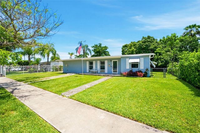 5525 SW 112th Ave, Miami, FL 33165