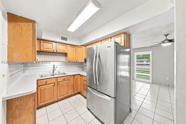 5525 SW 112th Ave, Miami, FL 33165