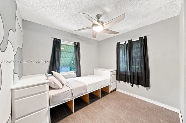 5525 SW 112th Ave, Miami, FL 33165