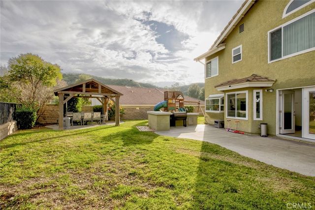 28030 Kenton, Saugus, CA 91350