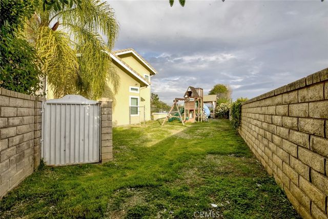 28030 Kenton, Saugus, CA 91350