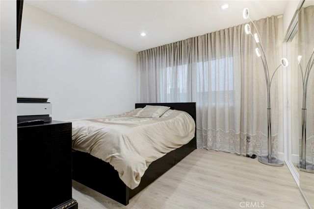 28030 Kenton, Saugus, CA 91350