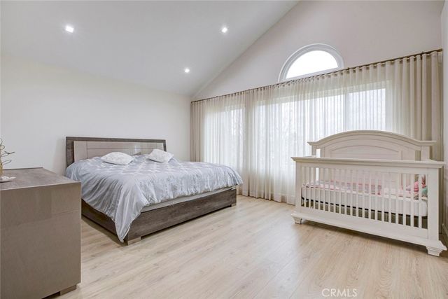 28030 Kenton, Saugus, CA 91350