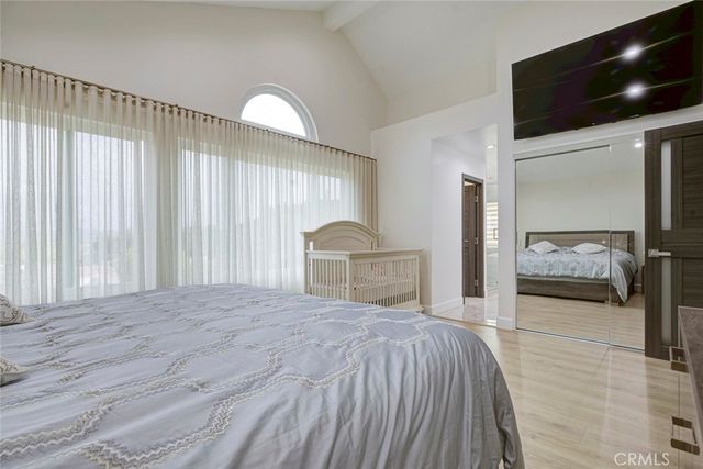 28030 Kenton, Saugus, CA 91350