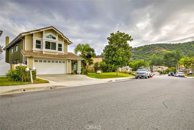 28030 Kenton, Saugus, CA 91350