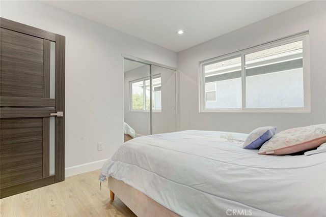 28030 Kenton, Saugus, CA 91350