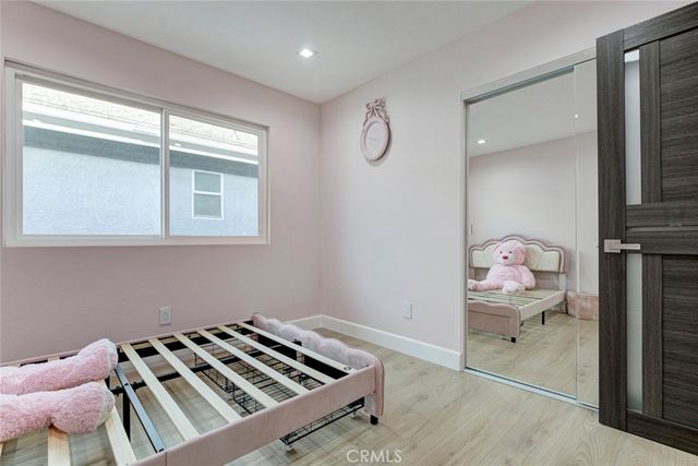 28030 Kenton, Saugus, CA 91350