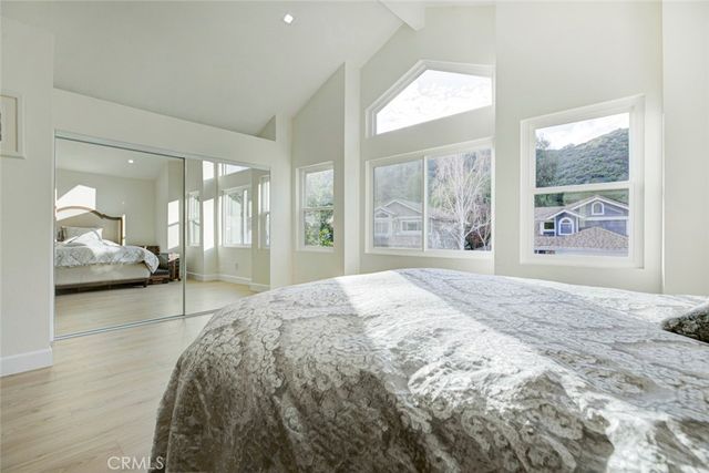 28030 Kenton, Saugus, CA 91350