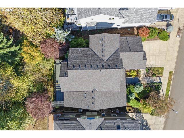 2445 W 10TH St, Washougal, WA 98671