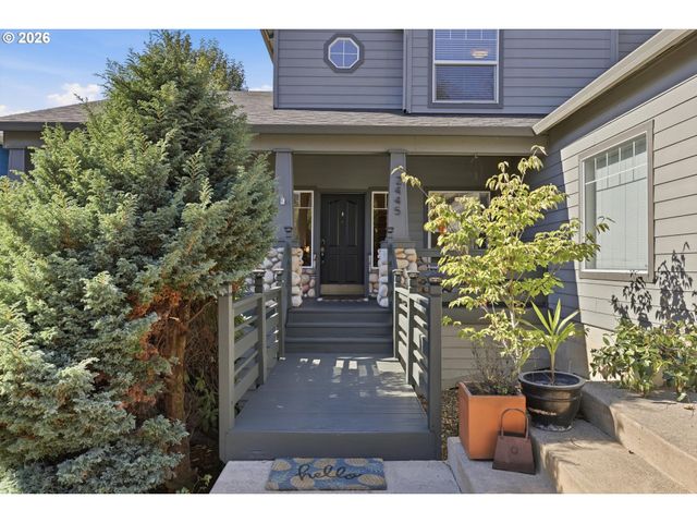 2445 W 10TH St, Washougal, WA 98671