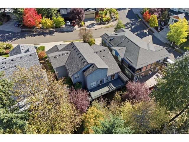 2445 W 10TH St, Washougal, WA 98671