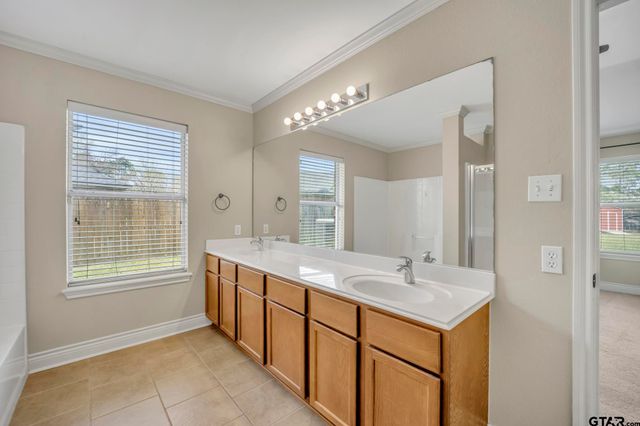 124 Ken Circle, Flint, TX 75762