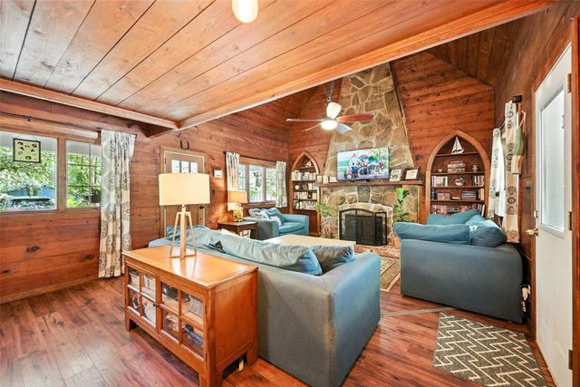 301 E 7th Street, Shady Shores, TX 76208