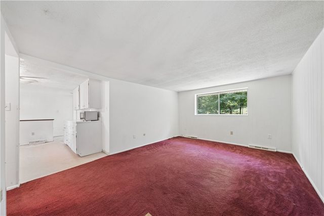 1351-1353 MT Pleasant Rd, Hempfield Twp, PA 15601