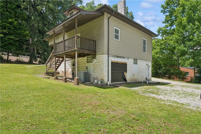 1351-1353 MT Pleasant Rd, Hempfield Twp, PA 15601