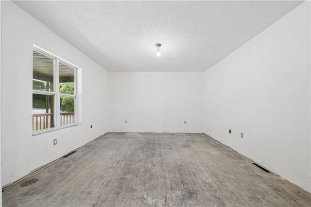 1351-1353 MT Pleasant Rd, Hempfield Twp, PA 15601