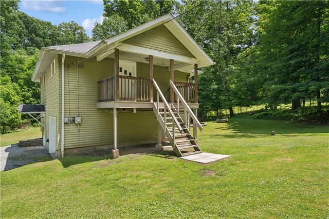 1351-1353 MT Pleasant Rd, Hempfield Twp, PA 15601