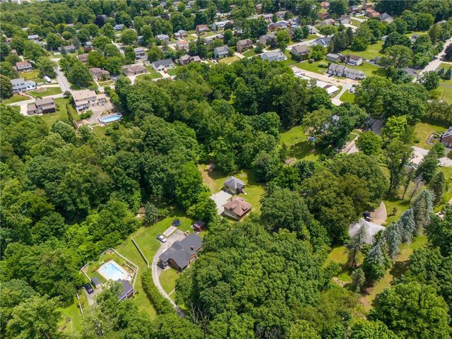 1351-1353 MT Pleasant Rd, Hempfield Twp, PA 15601