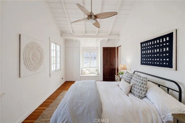 525 Manhattan Beach Blvd, Manhattan Beach, CA 90266