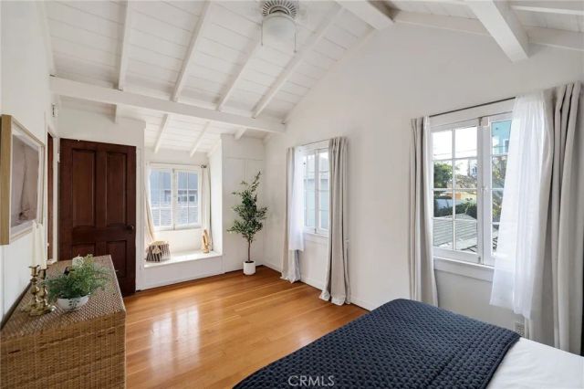 525 Manhattan Beach Blvd, Manhattan Beach, CA 90266