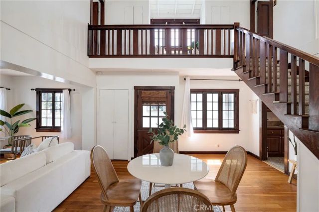 525 Manhattan Beach Blvd, Manhattan Beach, CA 90266