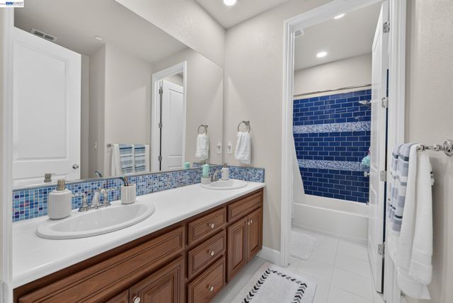 200 cliffcastle, San Ramon, CA 94583
