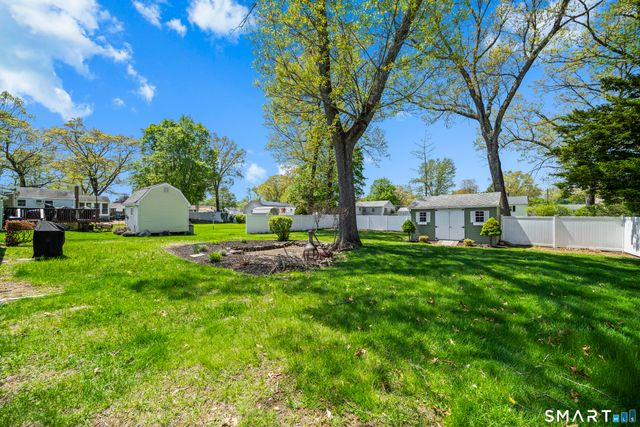 27 Highland Road, Windsor Locks, CT 06096