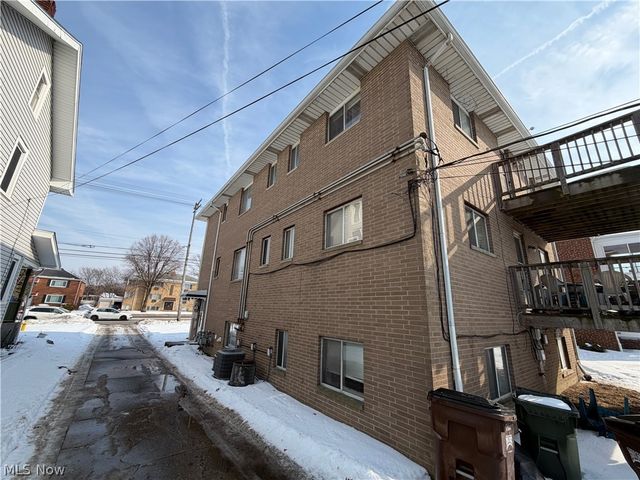 6448 Ridge Road, Parma, OH 44129