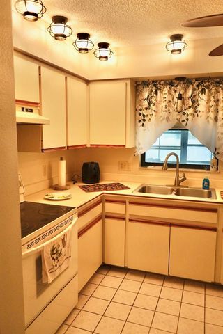 10046 CHARLEMONT AVENUE, Englewood, FL 34224