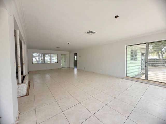 1281 MORSE Boulevard, Singer Island, FL 33404