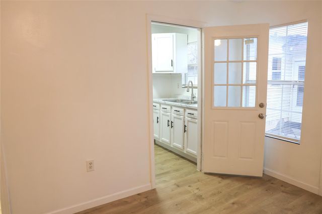 10 Jenkins Street, Houston, TX 77003