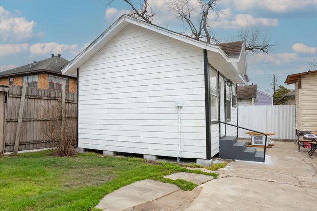 10 Jenkins Street, Houston, TX 77003