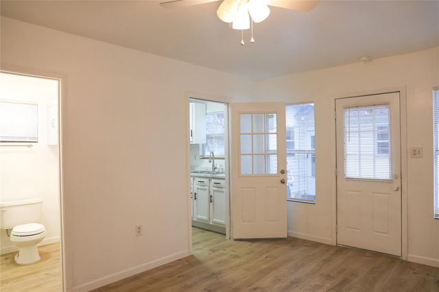 10 Jenkins Street, Houston, TX 77003