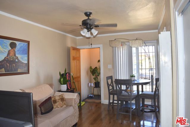 1738 W 82nd Street, Los Angeles, CA 90047