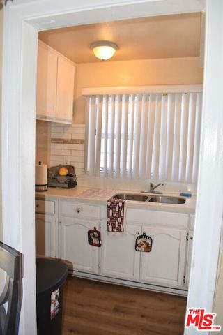 1738 W 82nd Street, Los Angeles, CA 90047
