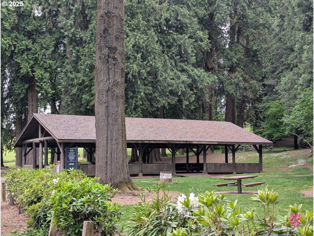 6717 Ne 27th Pl, Vancouver, WA 98665