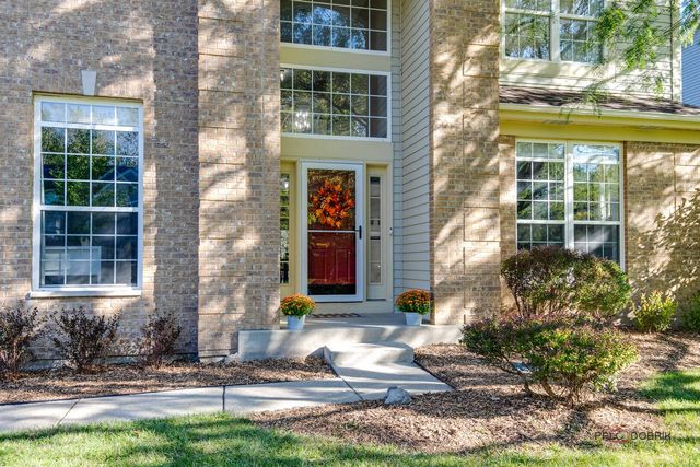 7404 Brentwood Lane, Gurnee, IL 60031