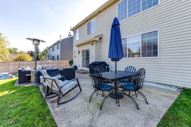 7404 Brentwood Lane, Gurnee, IL 60031
