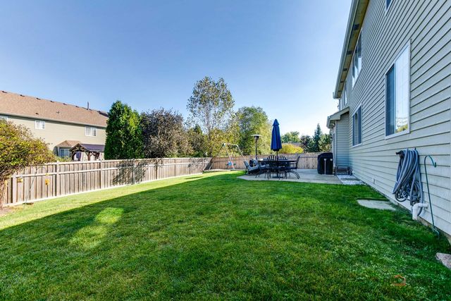 7404 Brentwood Lane, Gurnee, IL 60031