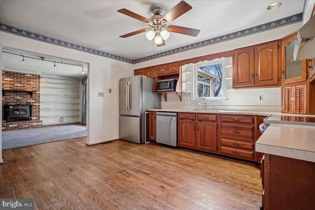 6725 ALPINE DR, Annandale, VA 22003