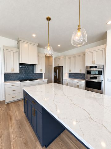 20145 Gothic Avenue, Lakeville, MN 55044